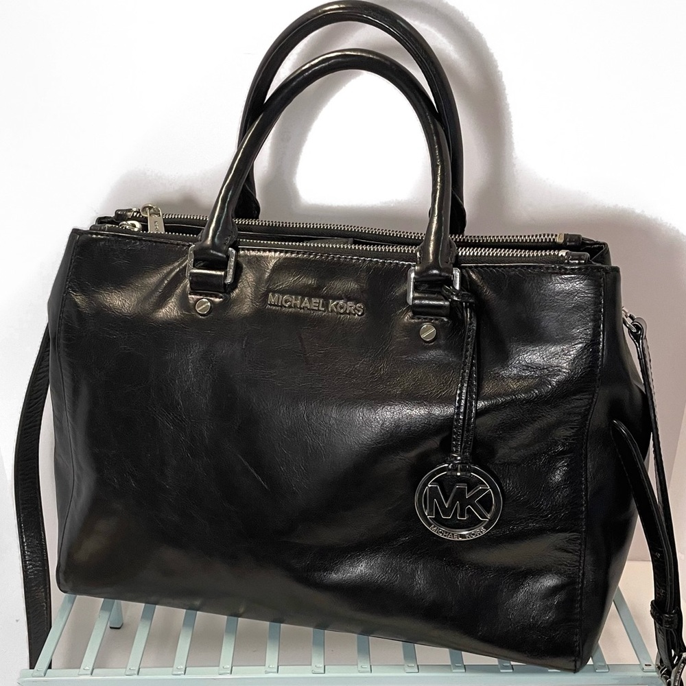 Michael Kors Sleek Black Leather Bag